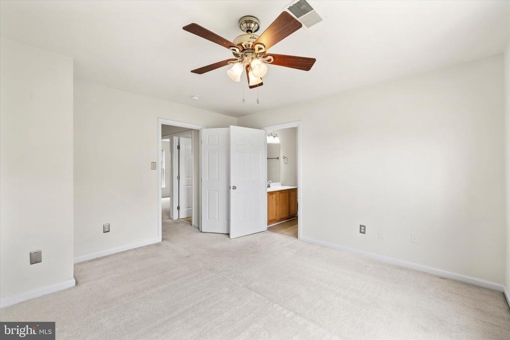 4701 Colonnade Way - Photo 14