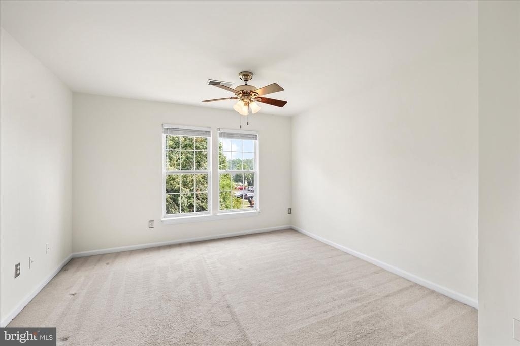 4701 Colonnade Way - Photo 13