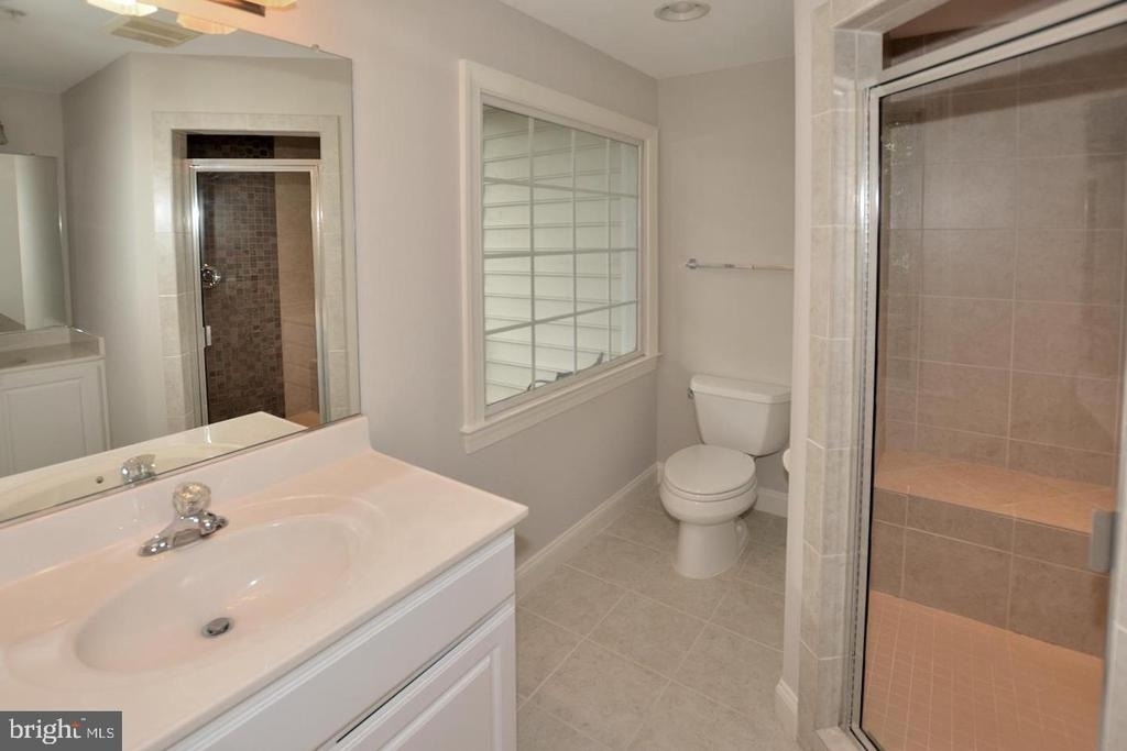 103 Washington Square Court - Photo 24