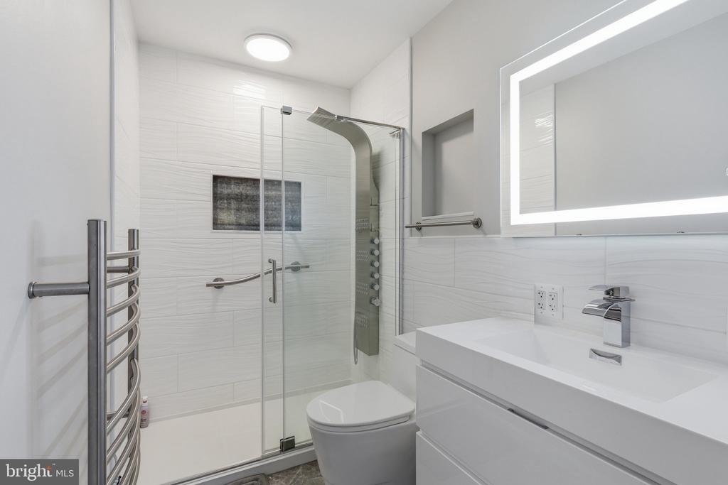 8110 Cerromar Way - Photo 16