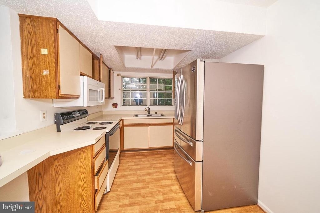 9250 Niki Place - Photo 0