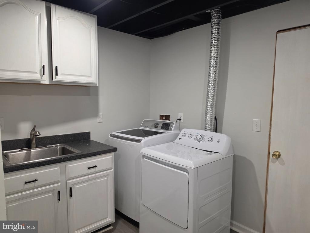8943 Sweetbriar Street - Photo 2