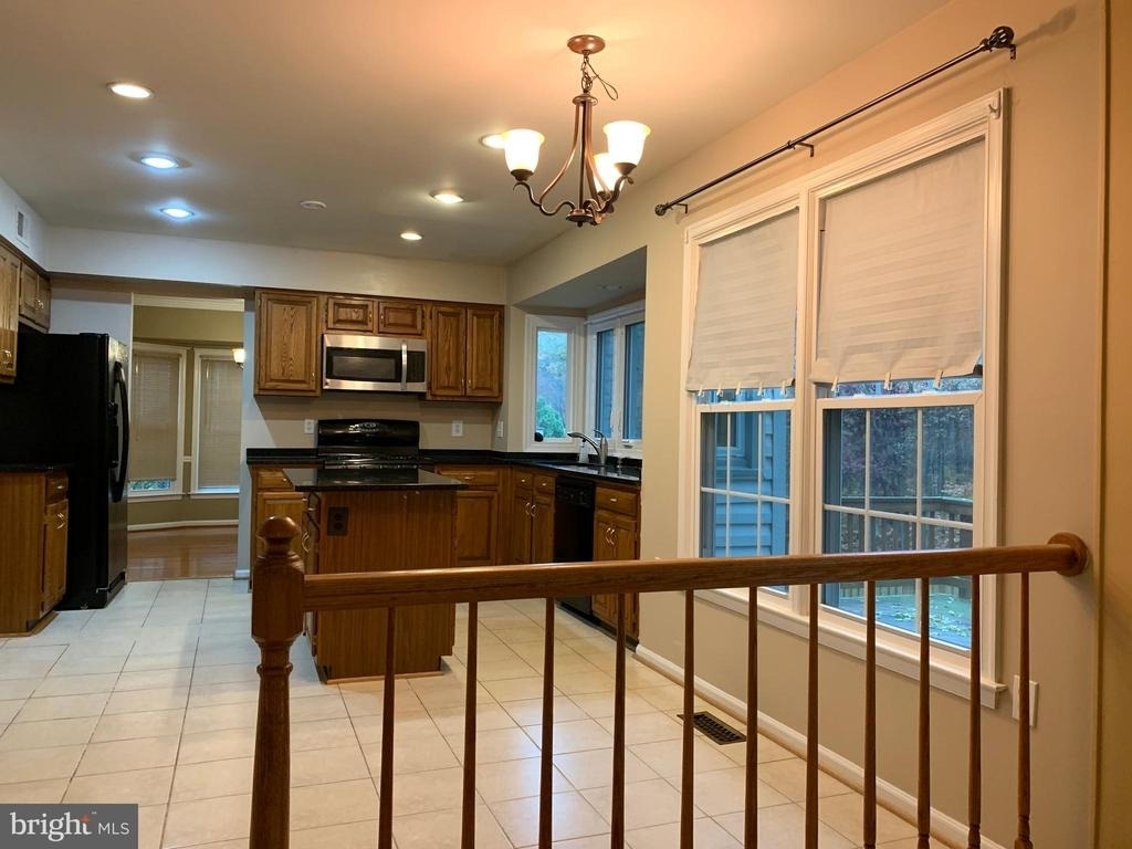 9603 Waterline Drive - Photo 5