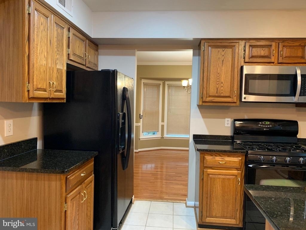 9603 Waterline Drive - Photo 8