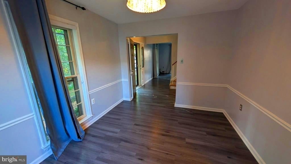 5612 Sutherland Court - Photo 12