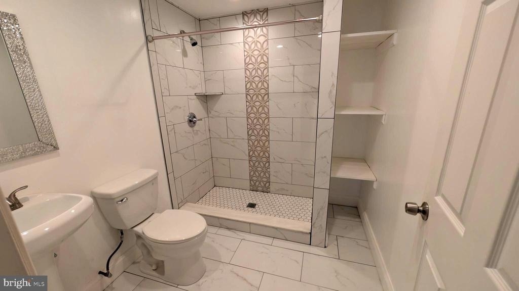 5612 Sutherland Court - Photo 29