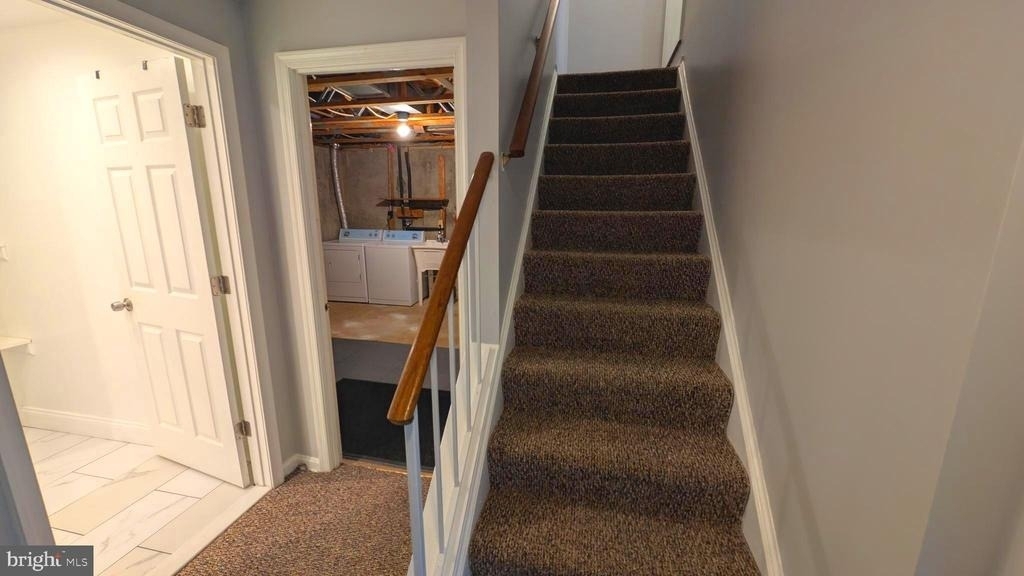 5612 Sutherland Court - Photo 27