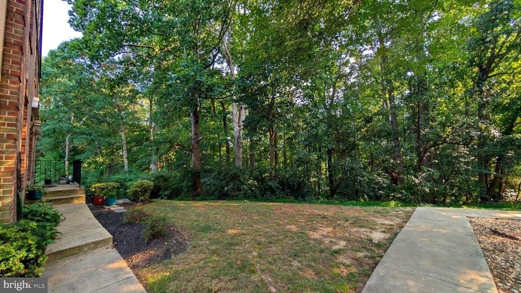 5612 Sutherland Court - Photo 2
