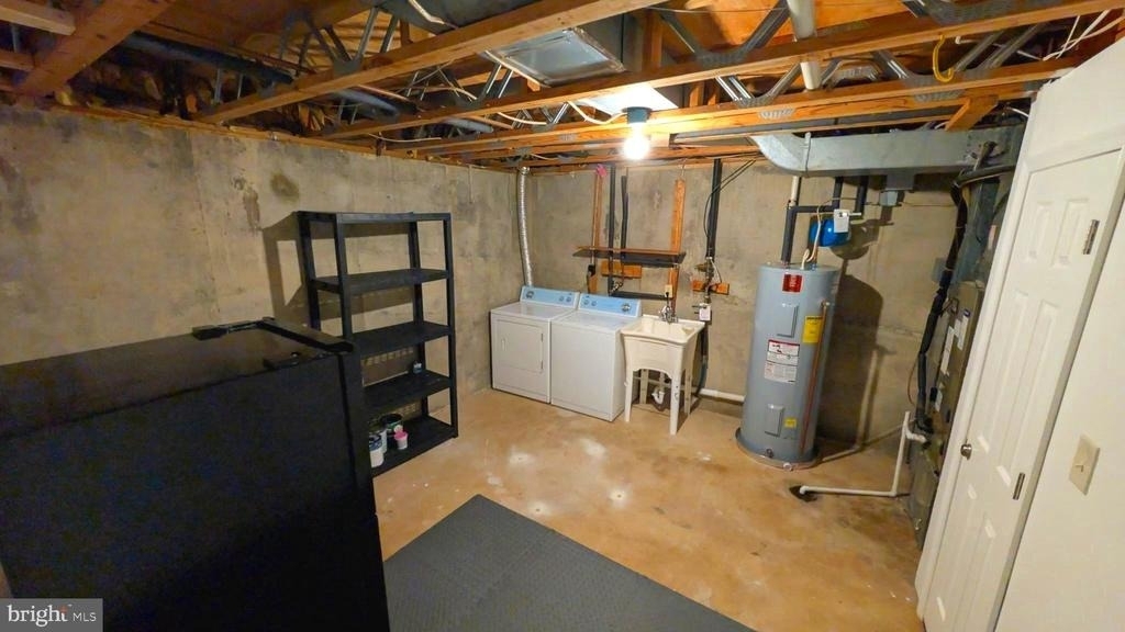 5612 Sutherland Court - Photo 30
