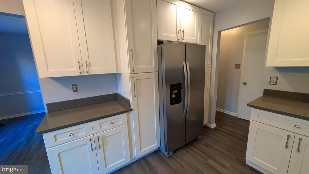 5612 Sutherland Court - Photo 17