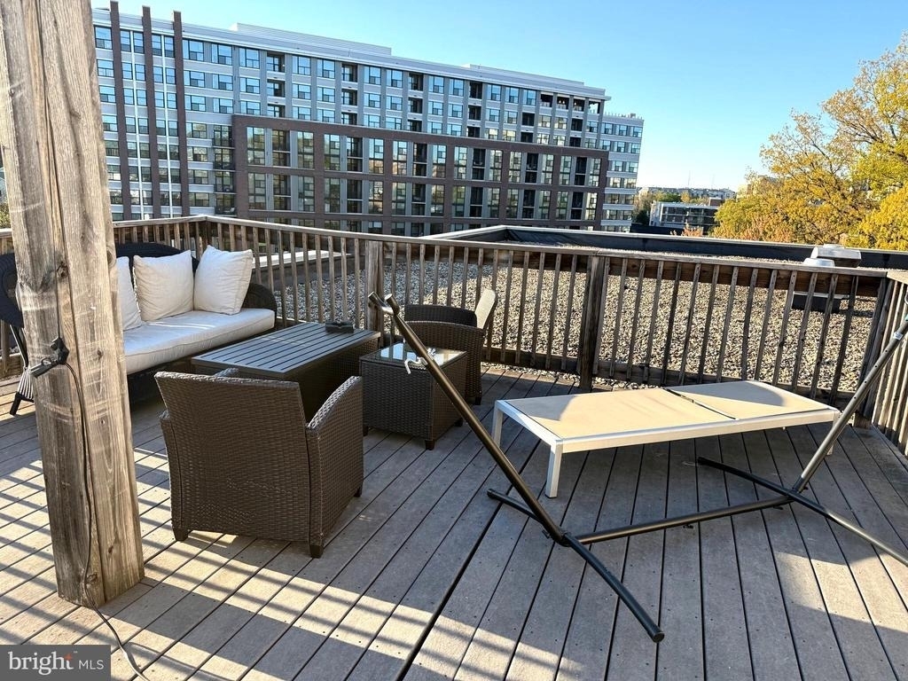 1730 Arlington Boulevard - Photo 10