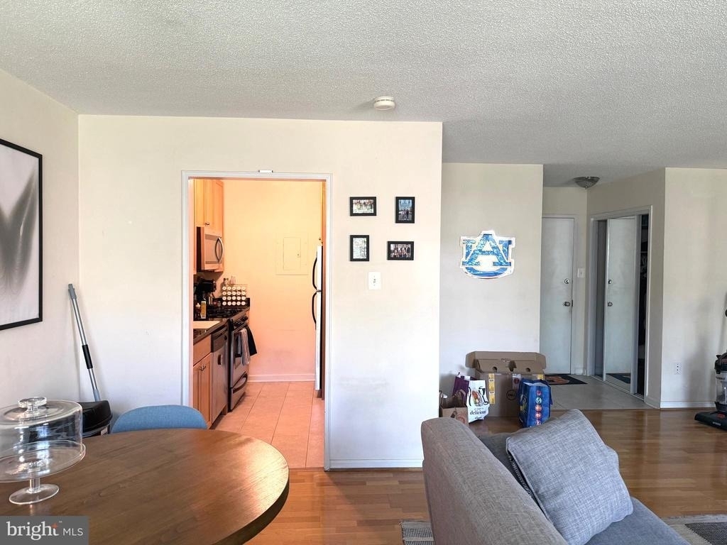 1730 Arlington Boulevard - Photo 5