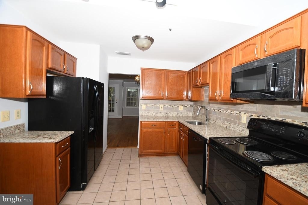 601 N Tazewell Street - Photo 22