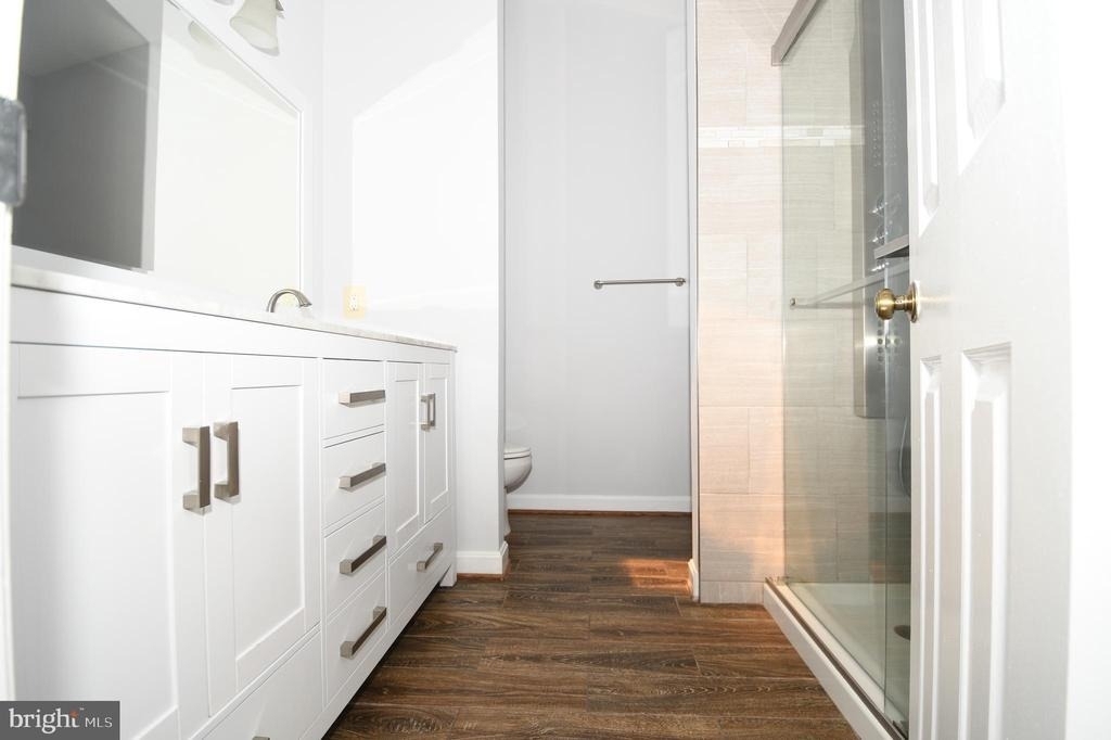601 N Tazewell Street - Photo 64
