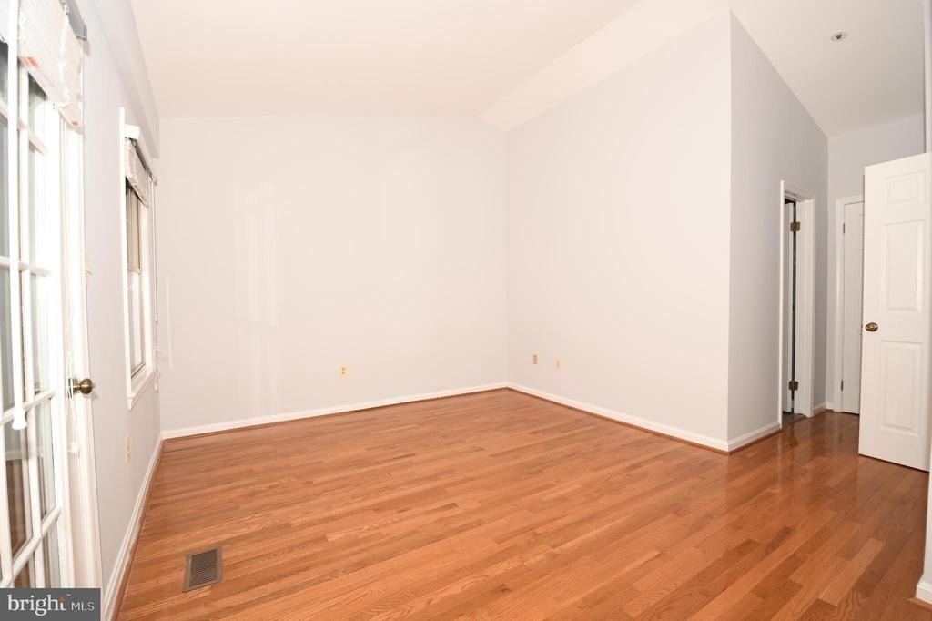 601 N Tazewell Street - Photo 34