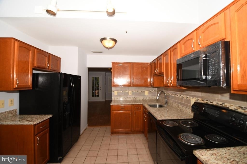601 N Tazewell Street - Photo 78