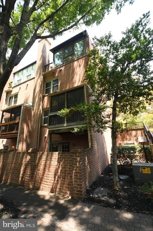 601 N Tazewell Street - Photo 14