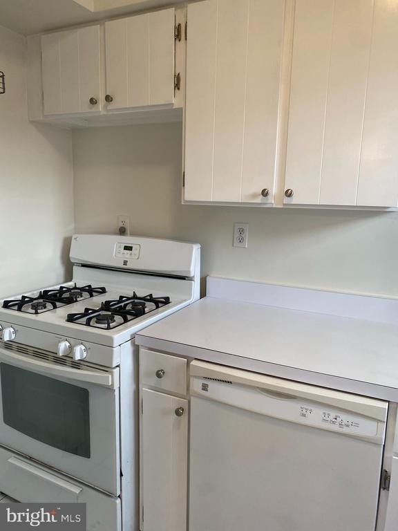 1300 N Meade Street - Photo 13
