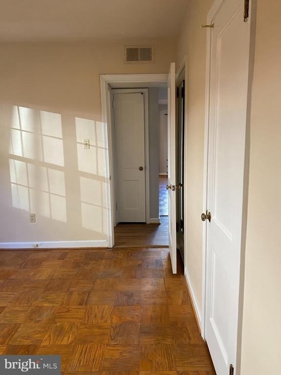 1300 N Meade Street - Photo 33