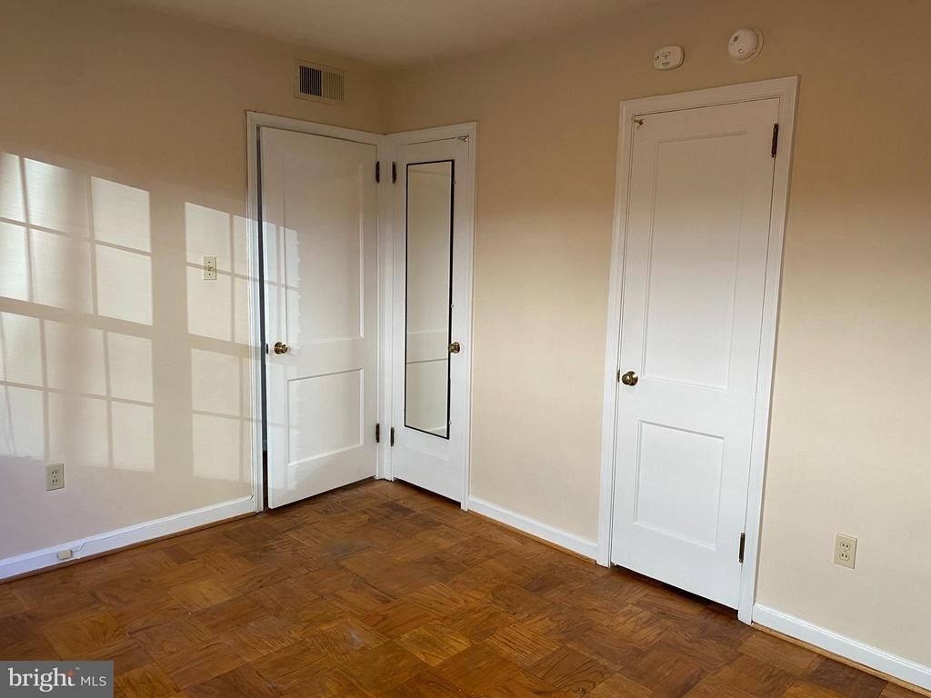 1300 N Meade Street - Photo 35