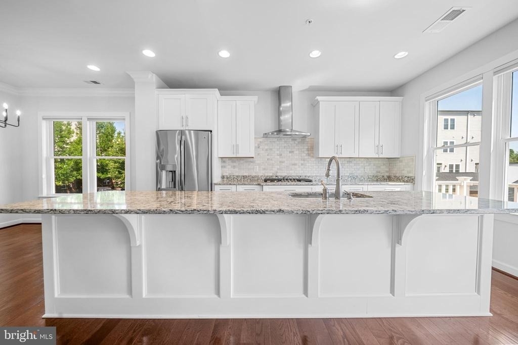 1121 S Lincoln Street - Photo 11