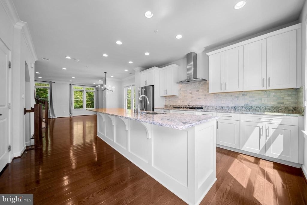 1121 S Lincoln Street - Photo 12
