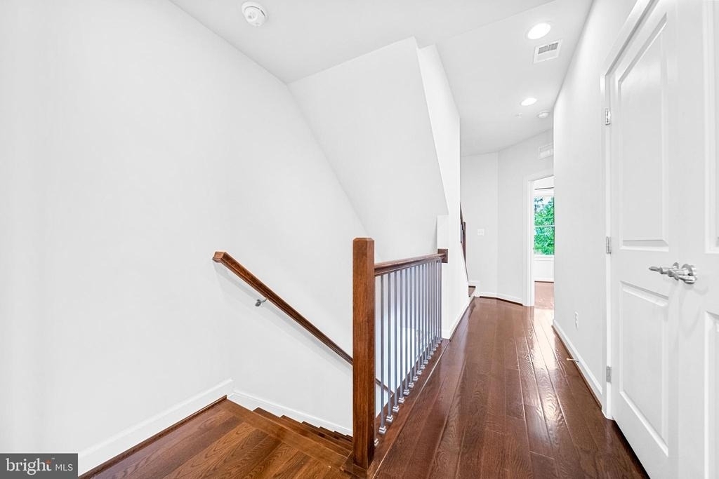 1121 S Lincoln Street - Photo 27