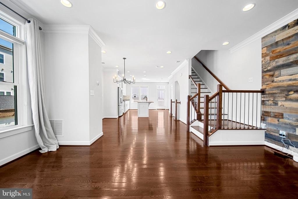 1121 S Lincoln Street - Photo 20