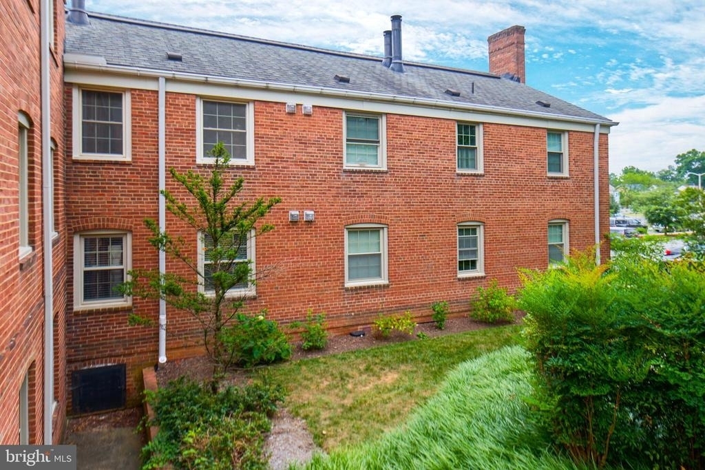 2501 Arlington Boulevard - Photo 23