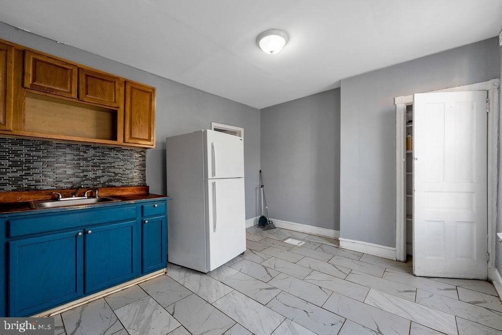 6164 Delancey Street - Photo 7