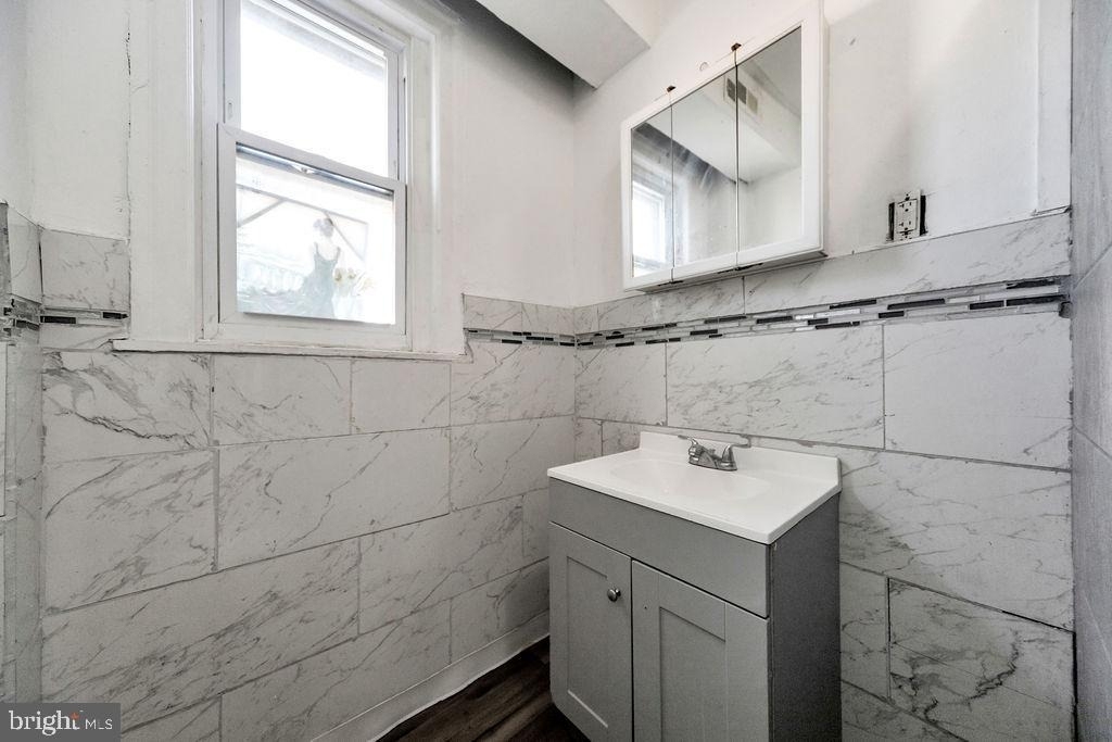 6164 Delancey Street - Photo 4