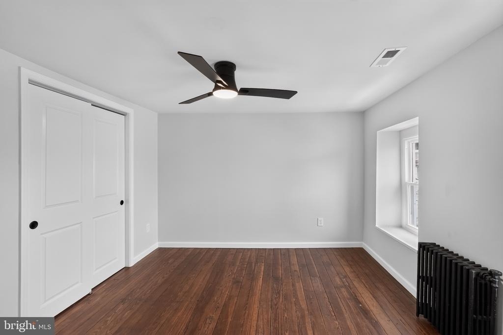 4469 Silverwood Street - Photo 11