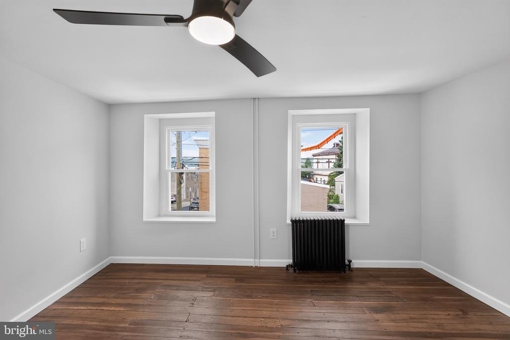 4469 Silverwood Street - Photo 26