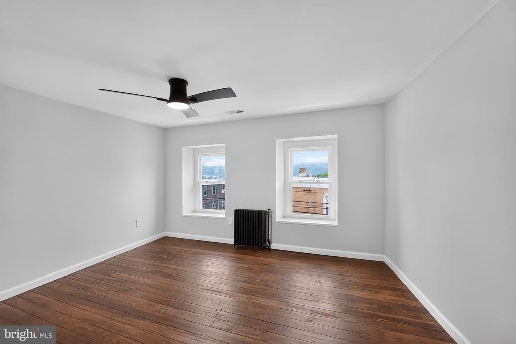 4469 Silverwood Street - Photo 20