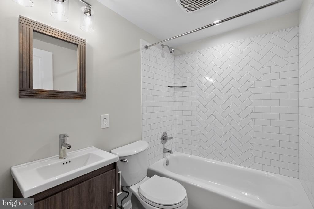 4469 Silverwood Street - Photo 25