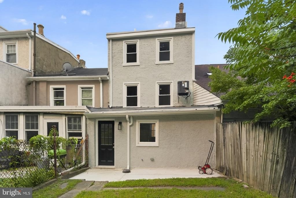 4469 Silverwood Street - Photo 28