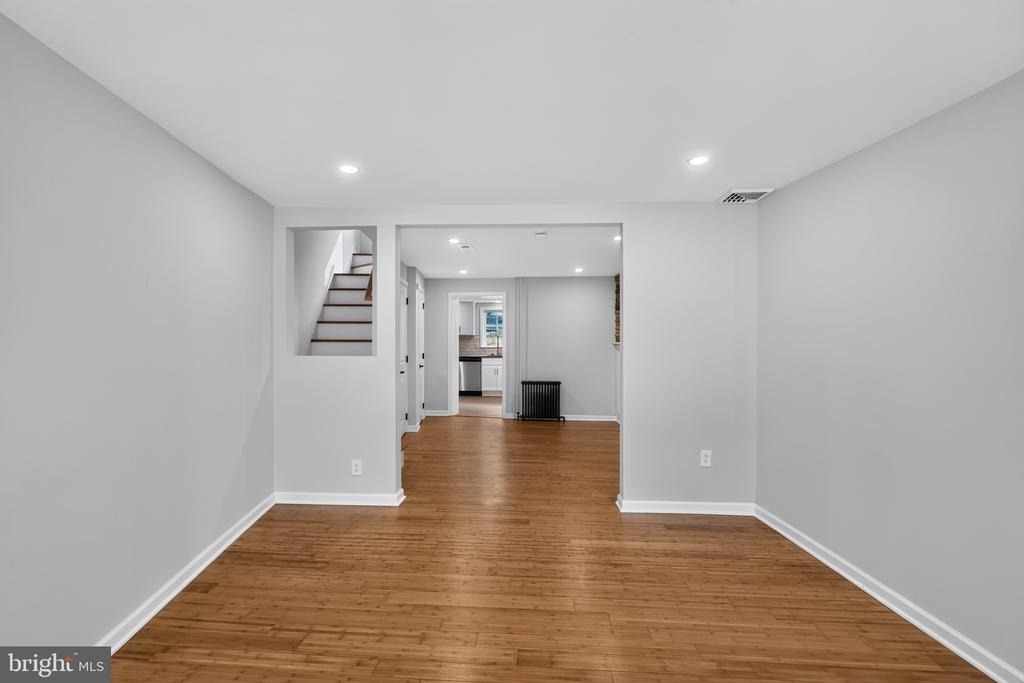 4469 Silverwood Street - Photo 2