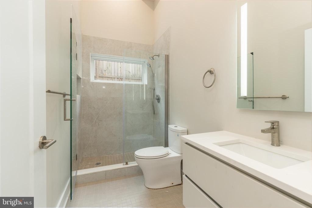 1533-1535 Ridge Avenue - Photo 9