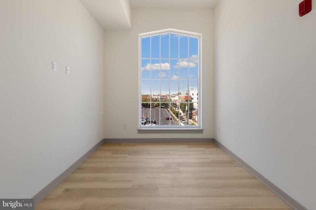 689 N Broad Street - Photo 7