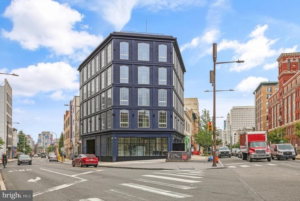 689 N Broad Street - Photo 22