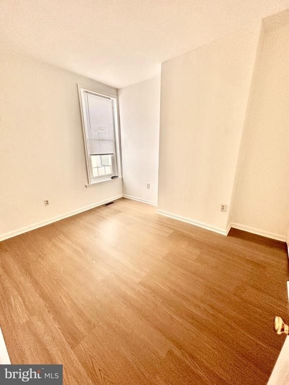 5227 Ridge Avenue - Photo 13