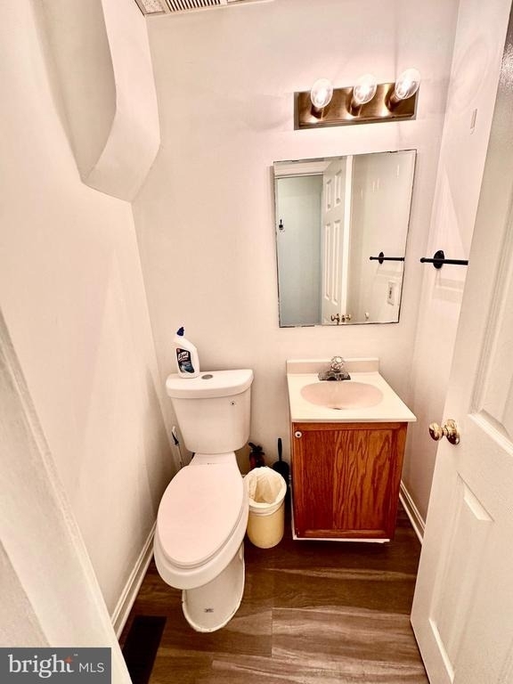 5227 Ridge Avenue - Photo 8