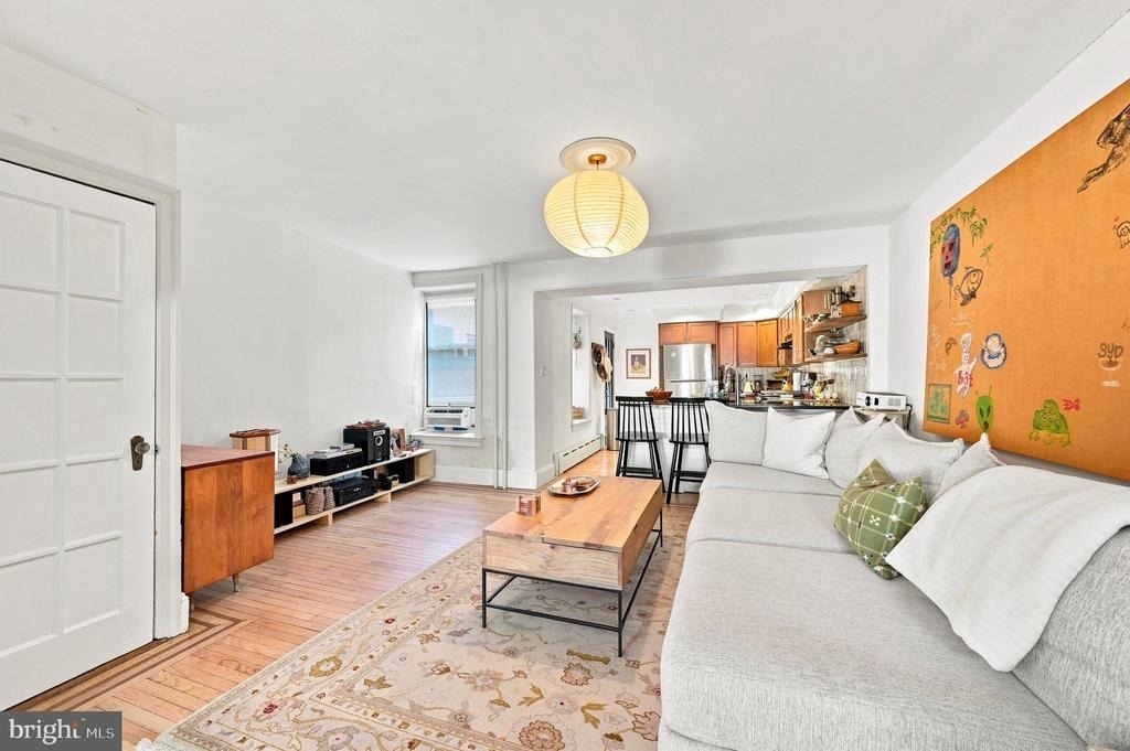 124 Grape Street - Photo 3