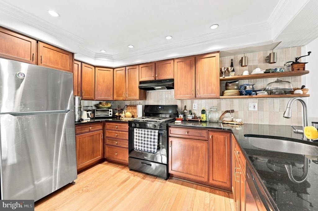 124 Grape Street - Photo 8