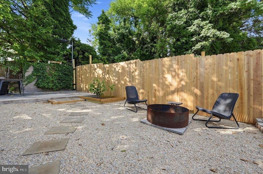 124 Grape Street - Photo 23