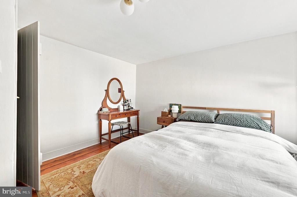 124 Grape Street - Photo 17