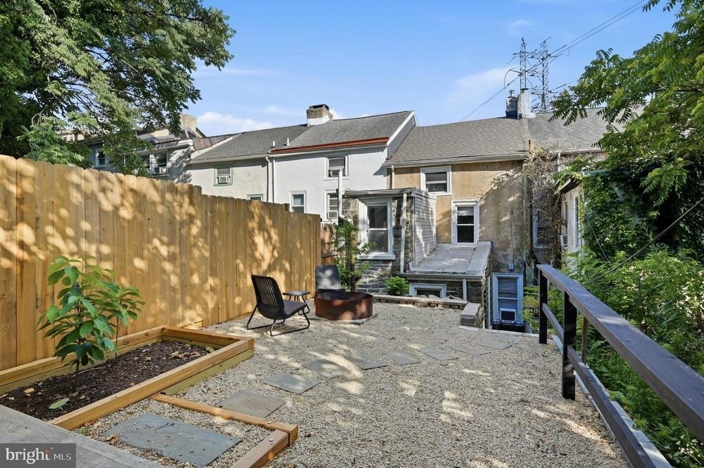124 Grape Street - Photo 24