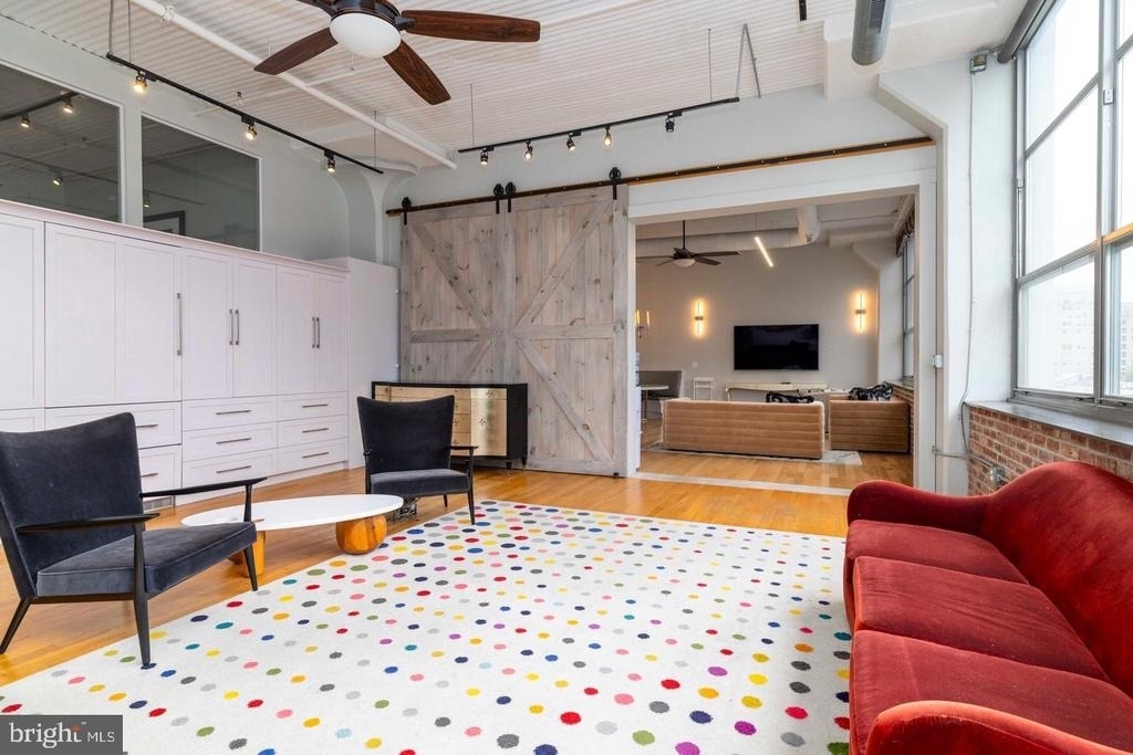 2200 Arch Street - Photo 8