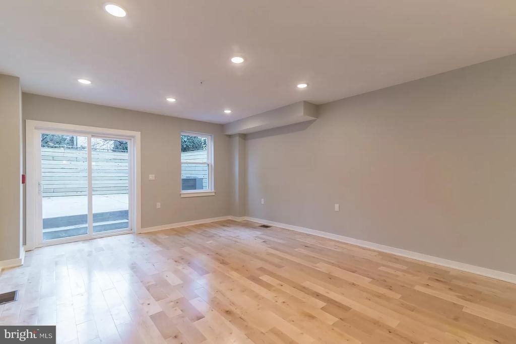 1514 N 26th Street - Photo 2