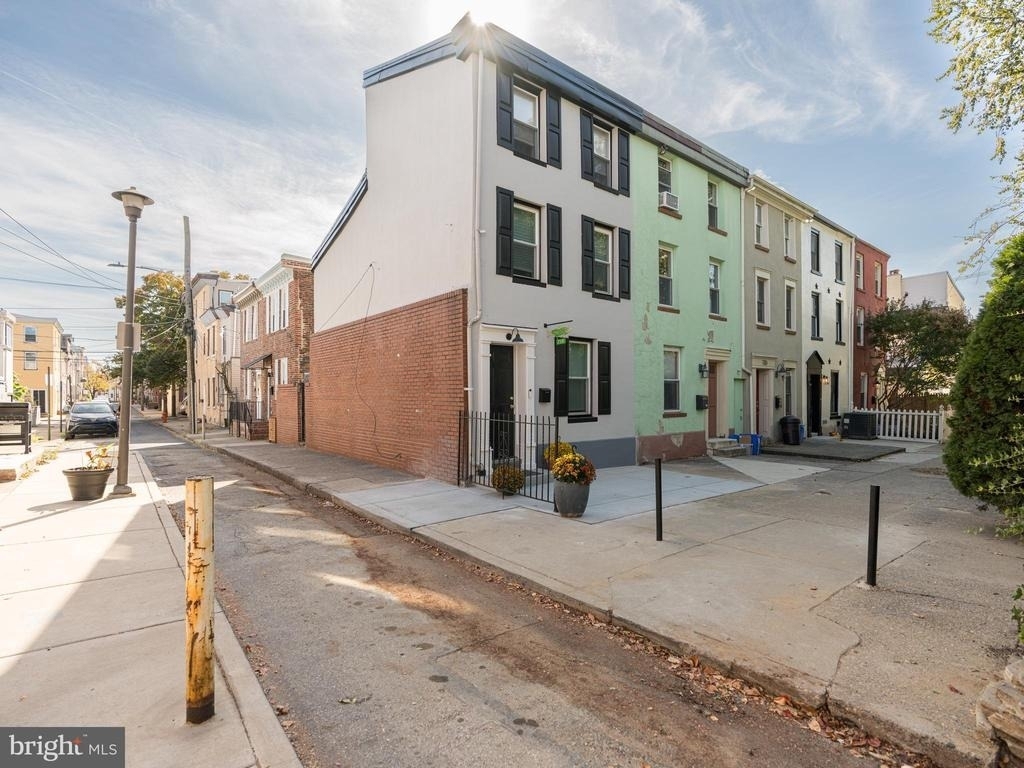 704 Miller Street - Photo 21